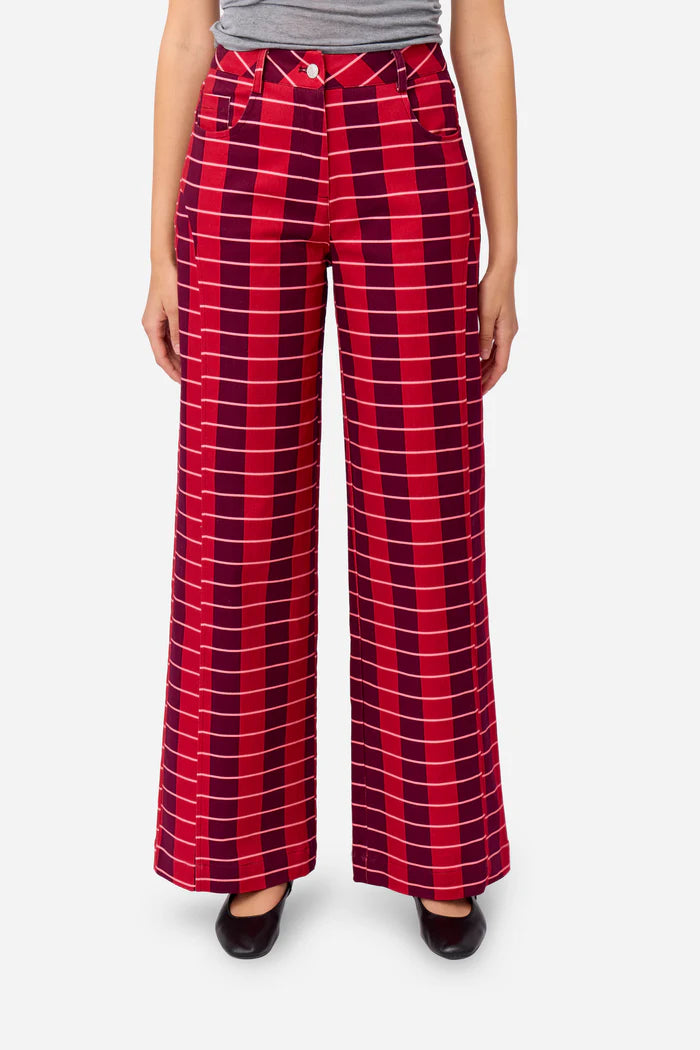 Effortless Chic Wide-Leg Trousers