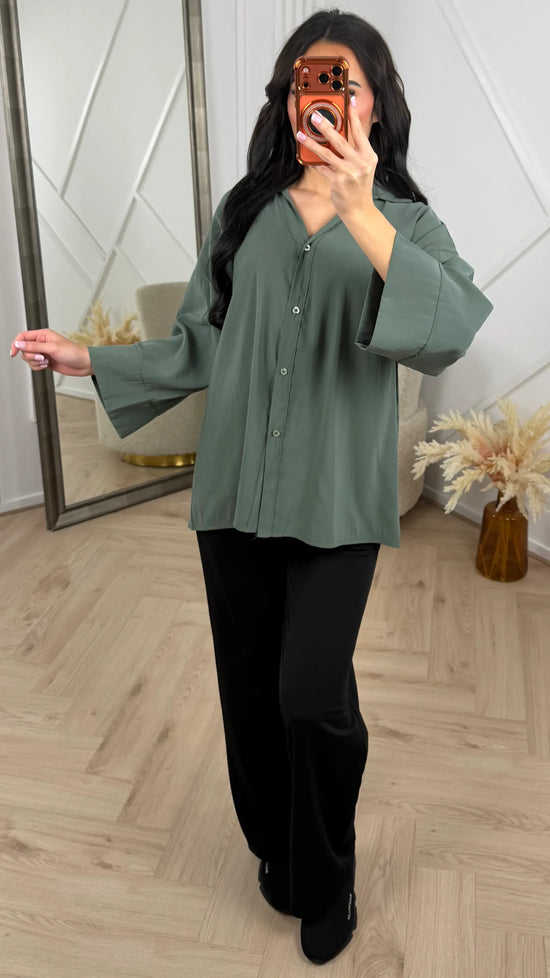 Relaxed Button - Down Blouse - Leeylaa