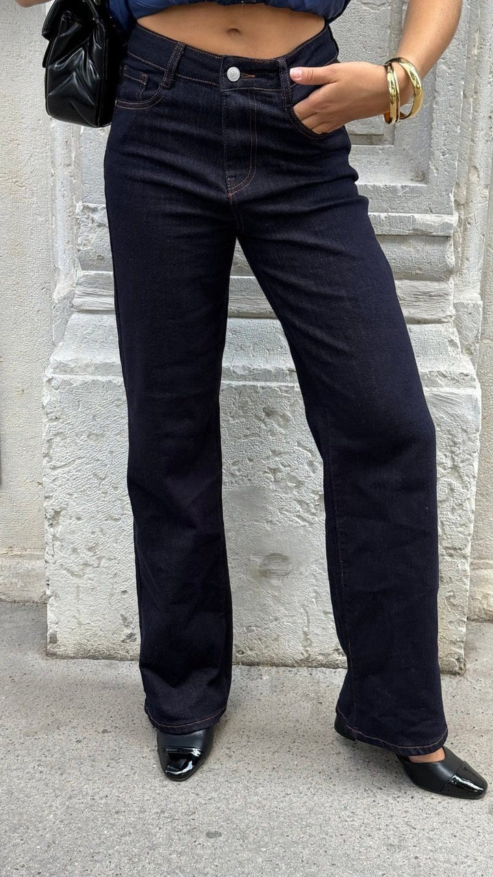 Effortless Flare Jeans - Leeylaa