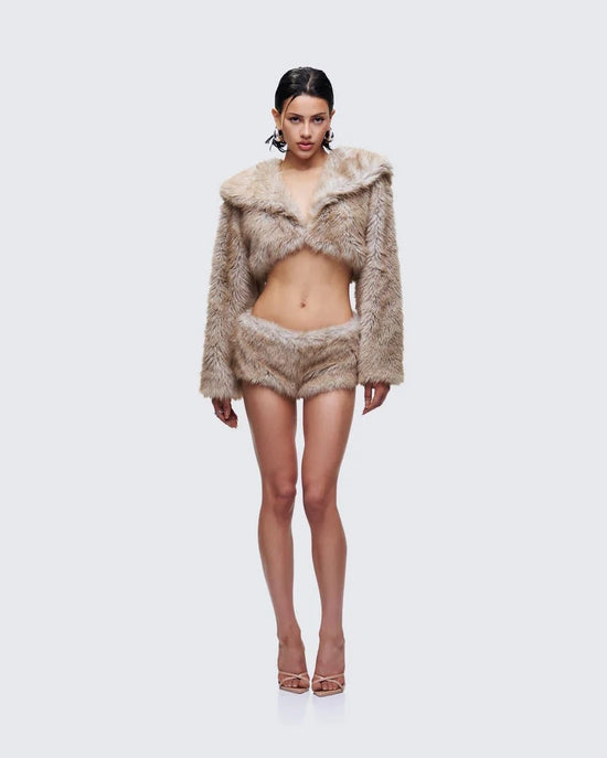 Chic Faux Fur Cropped Jacket - Leeylaa