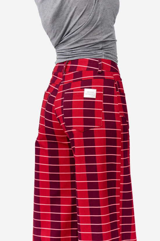 Effortless Chic Wide-Leg Trousers