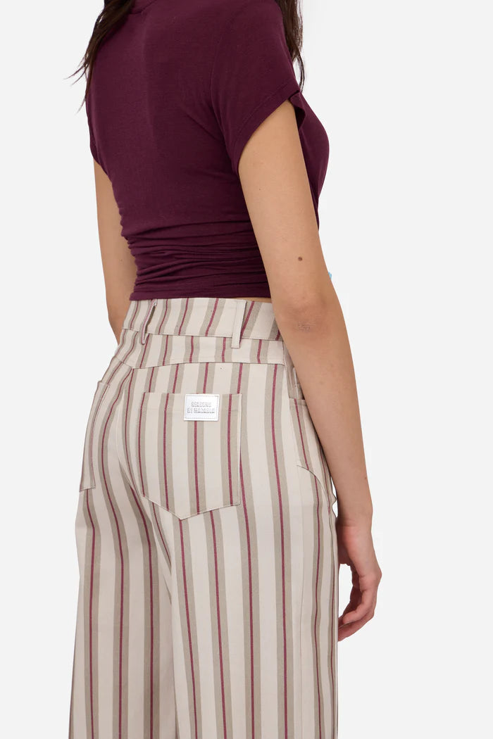 Effortless Chic Wide-Leg Trousers