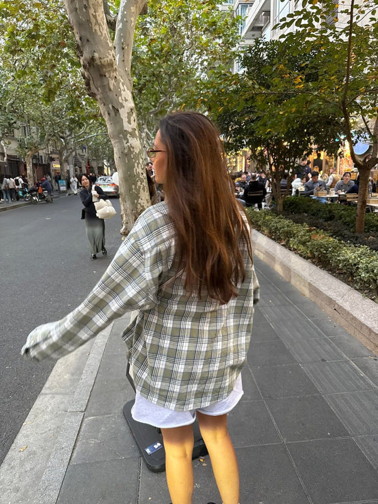 Seamless Charm Checked Shirt - Leeylaa
