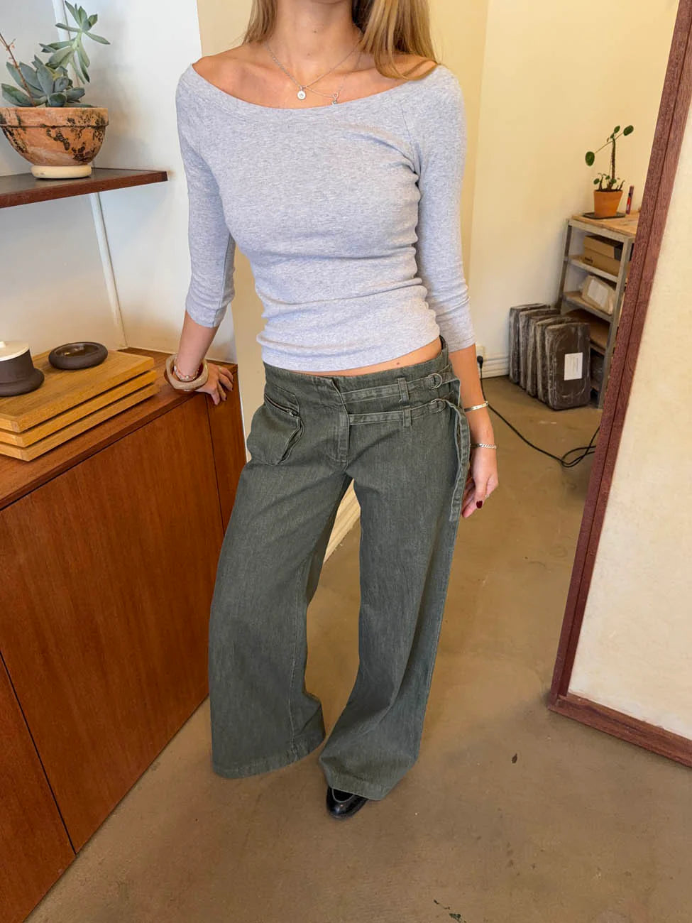 Relaxed Chic Wide-Legged Jeans