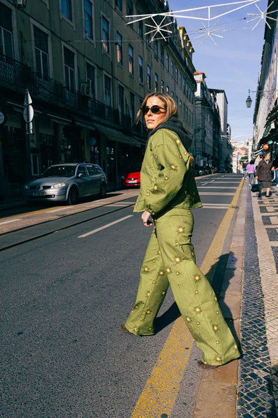 Effortless Chic Wide-Leg Trousers