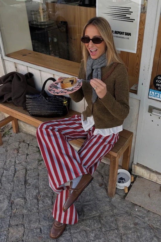 Effortless Chic Wide-Leg Trousers