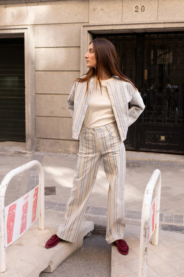Effortless Chic Wide-Leg Trousers