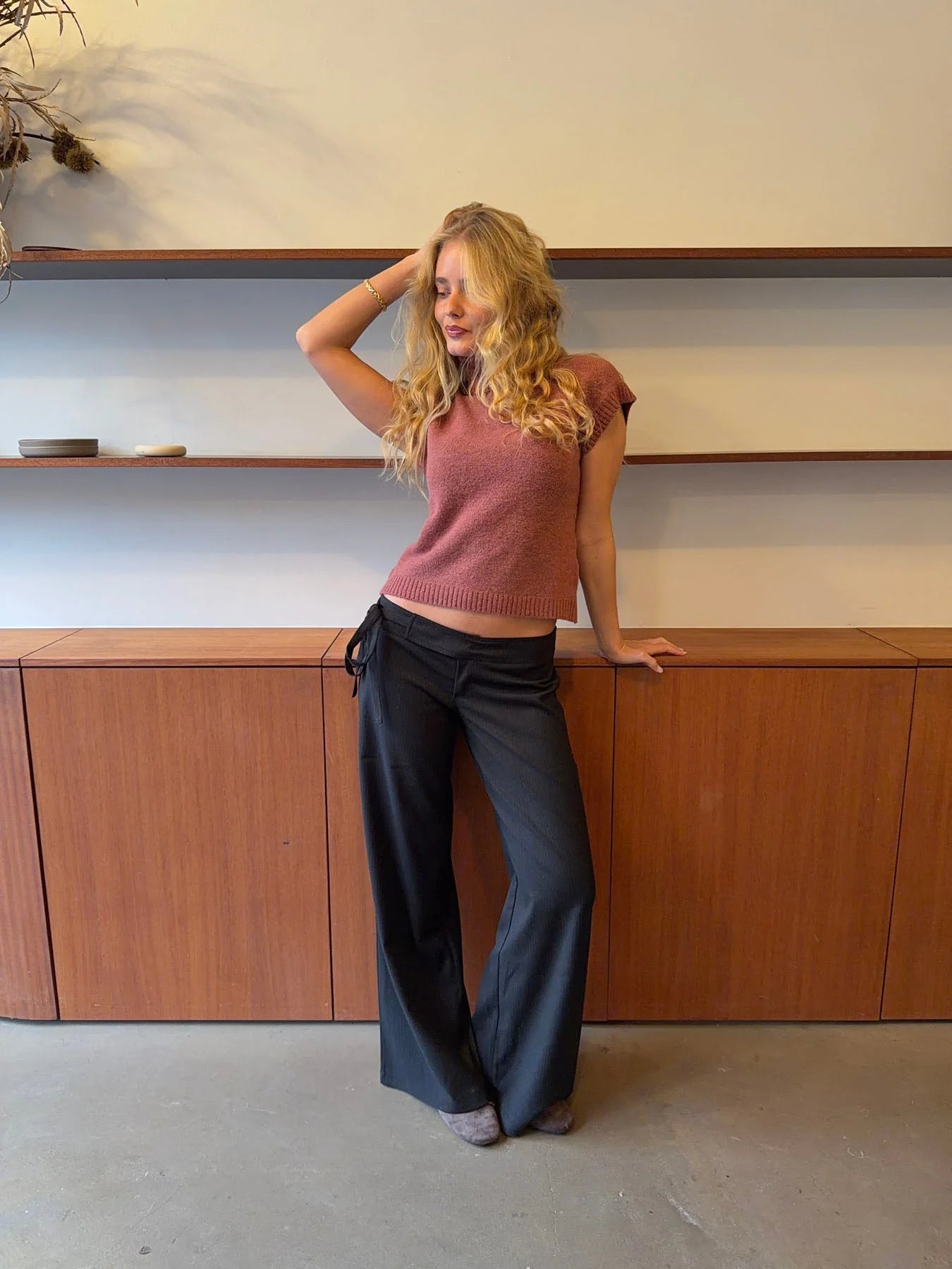 Chic Sleeveless Turtleneck Sweater